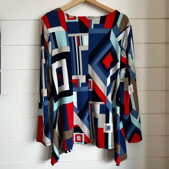 Clientele Geometric Print Tunic Top Made in Canada Blue Red - Picture 4 of 6